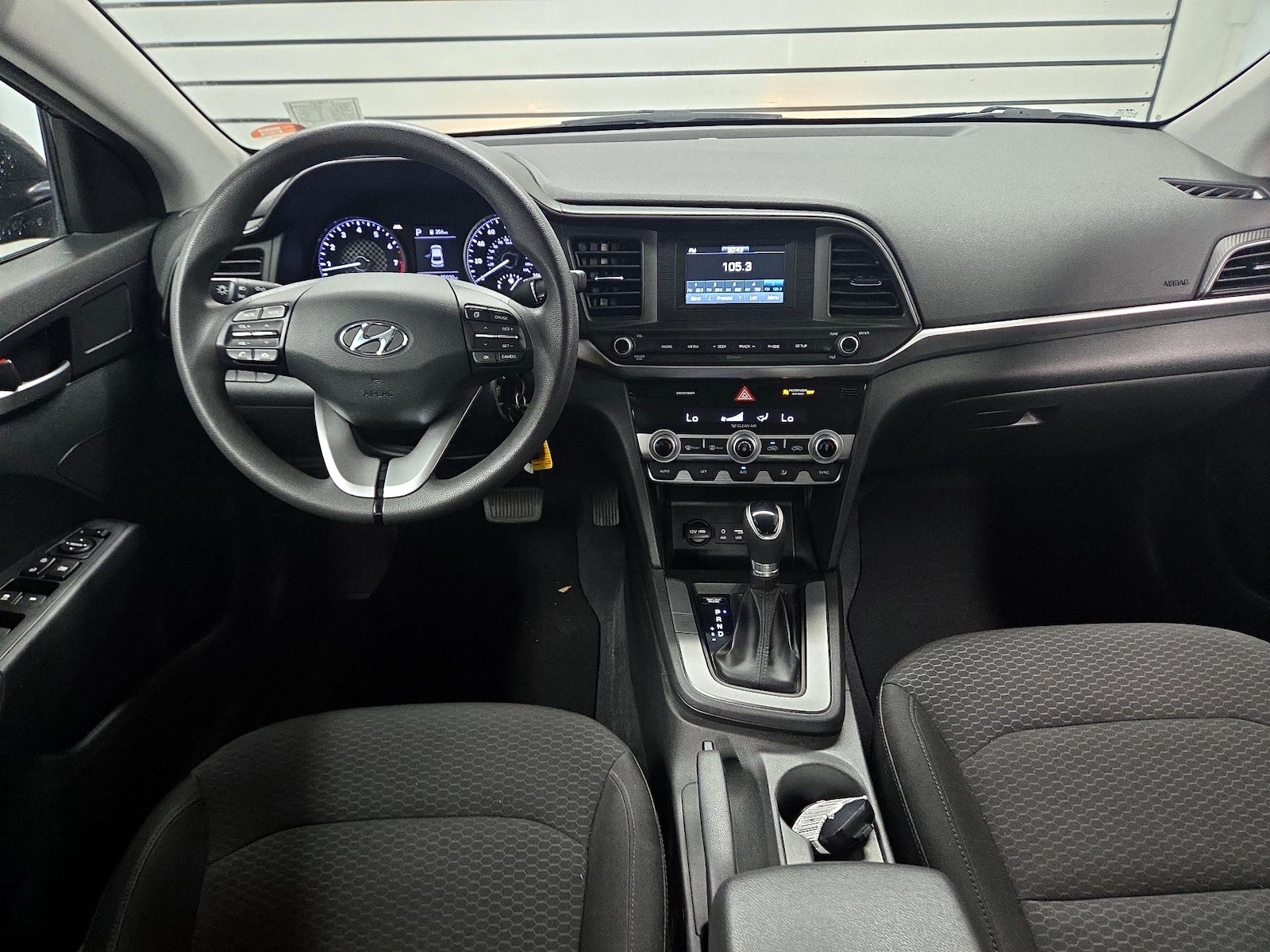 2020 Hyundai Elantra SE - Photo 10