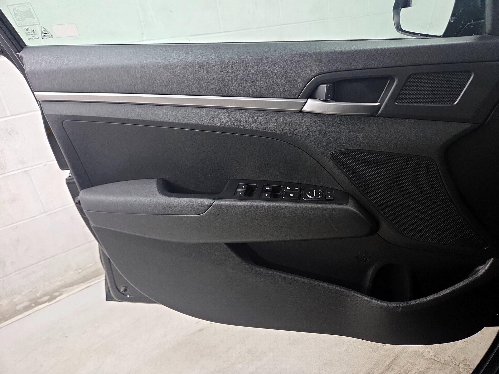 2020 Hyundai Elantra SE - Photo 13