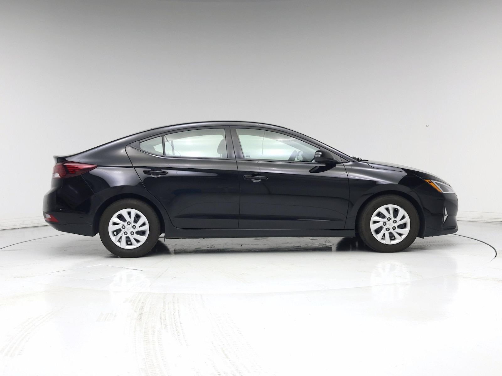 2020 Hyundai Elantra SE - Photo 8