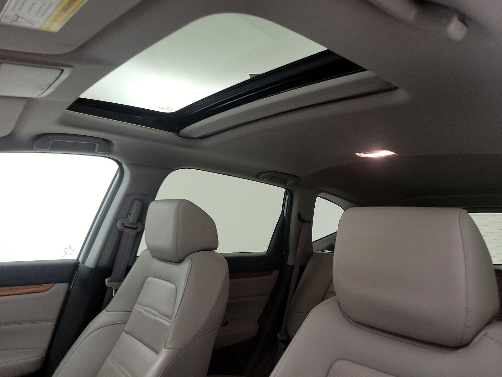 Sunroof(s) & Overhead Airbags