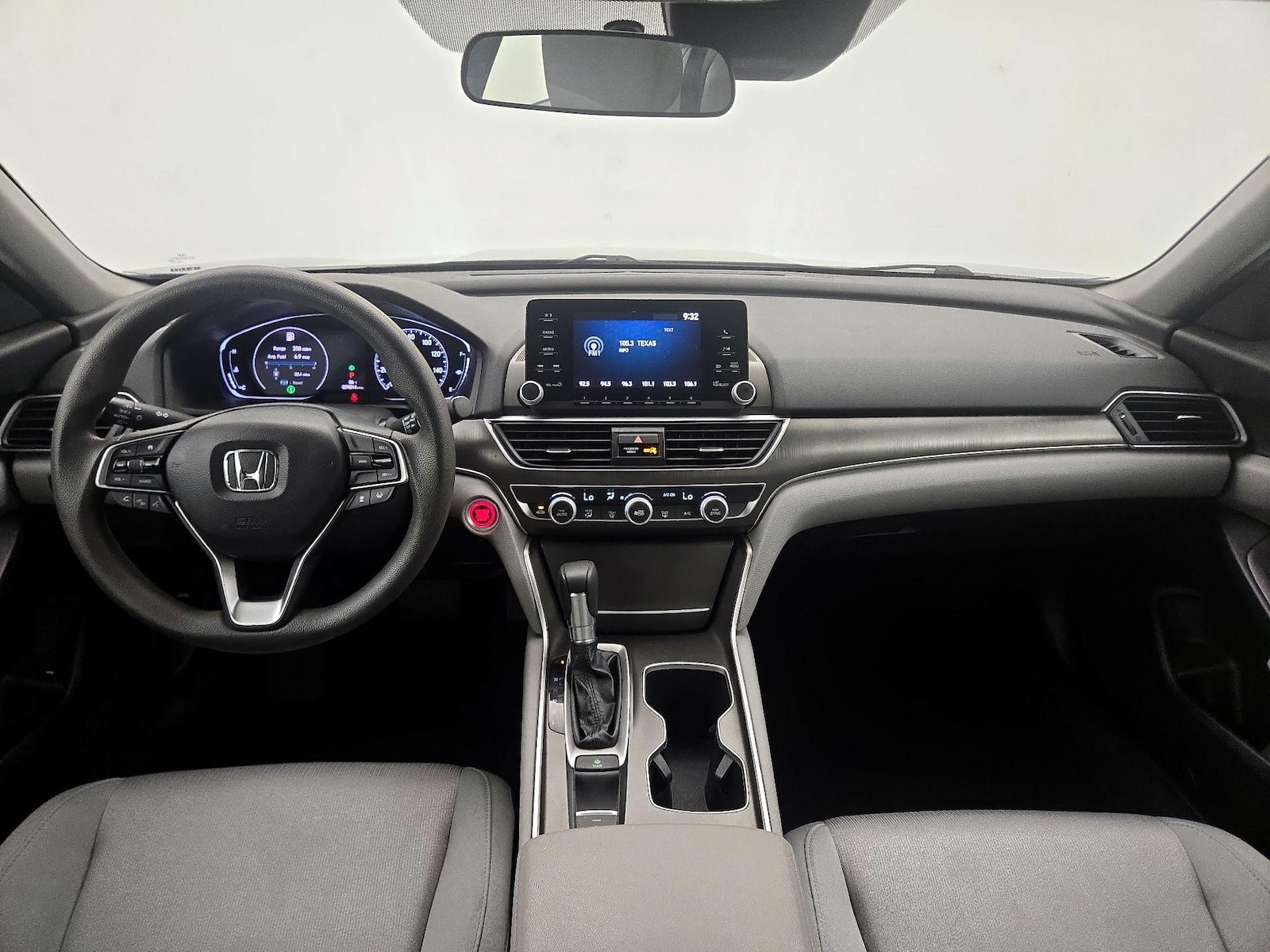 2019 Honda Accord LX - Photo 10