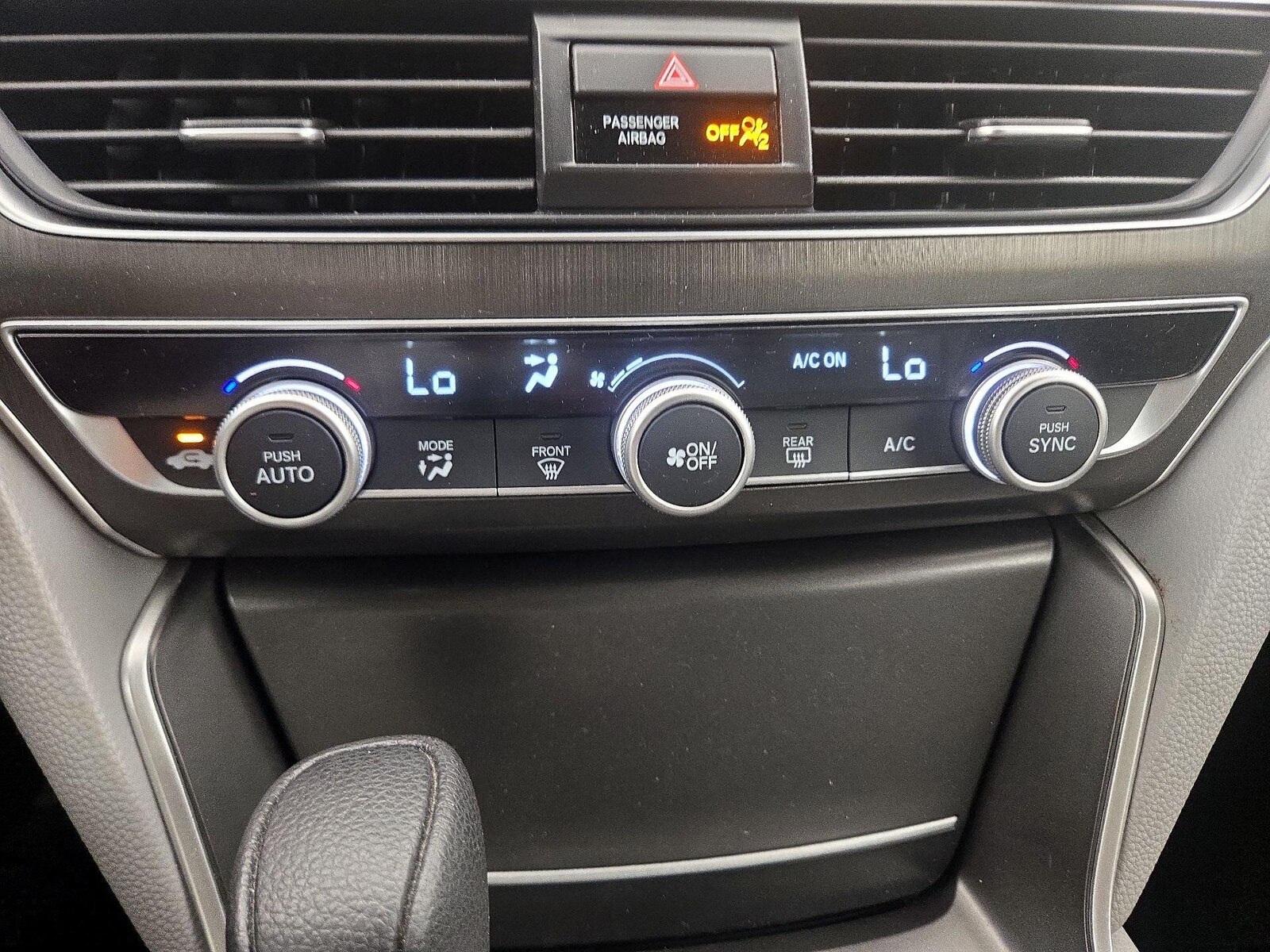 2019 Honda Accord LX - Photo 17