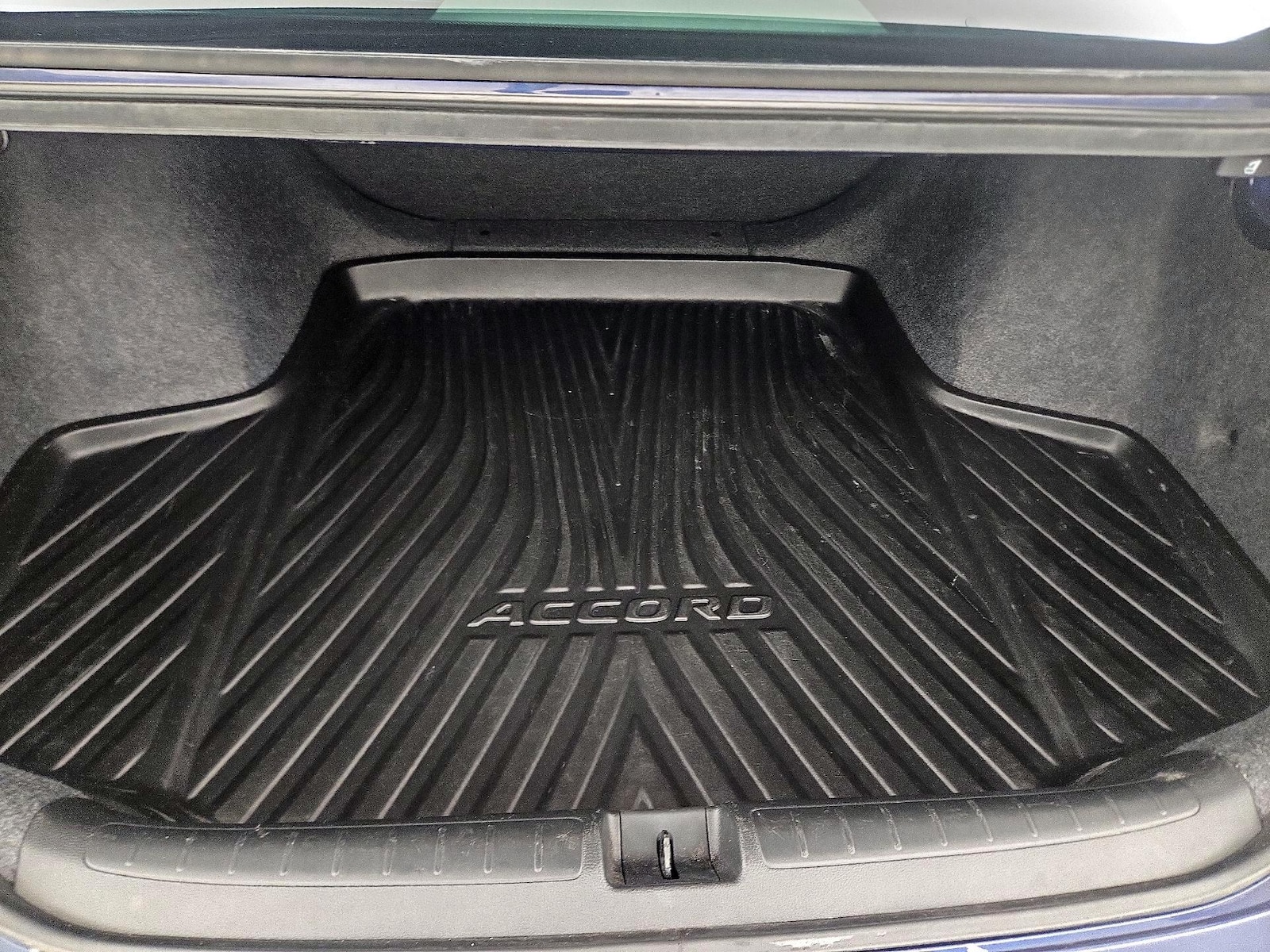 2019 Honda Accord LX - Photo 21
