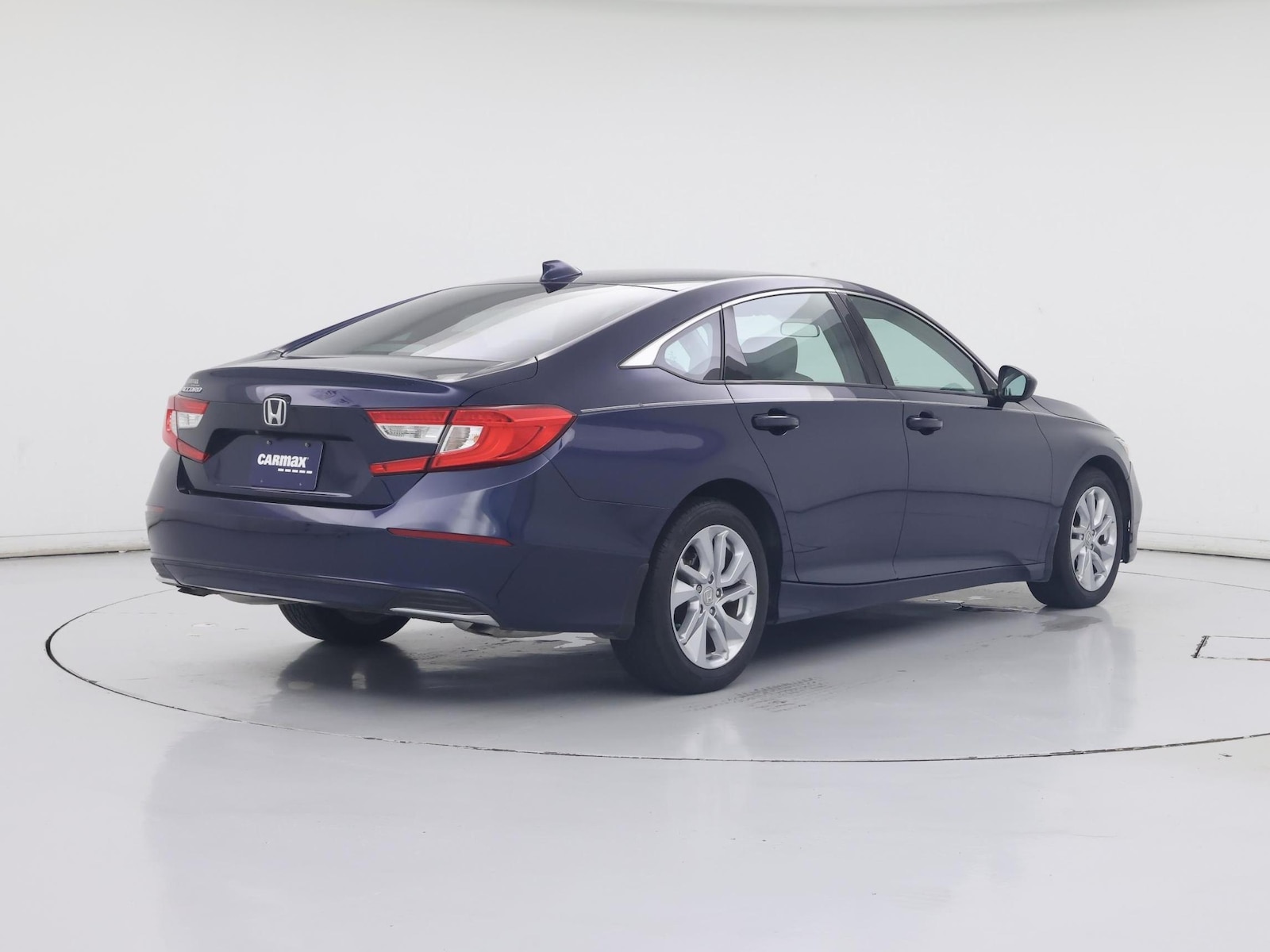 2019 Honda Accord LX - Photo 9
