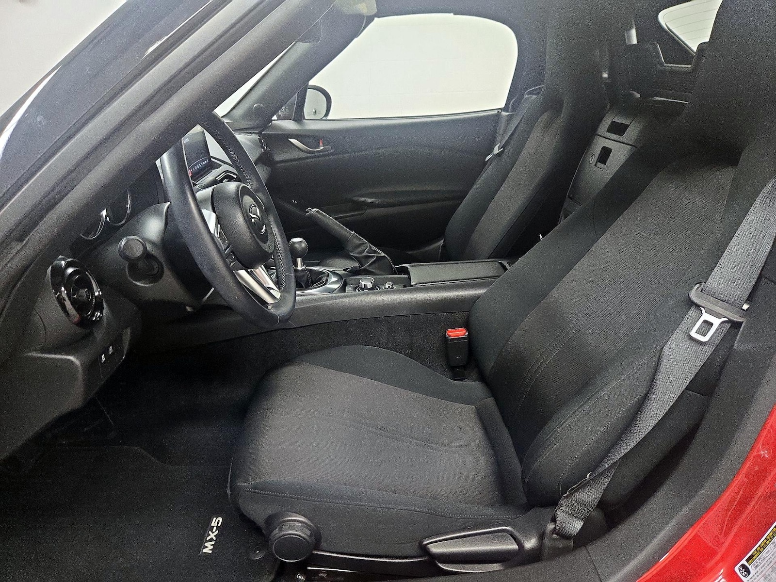 2021 Mazda MX-5 Miata Sport - Photo 12