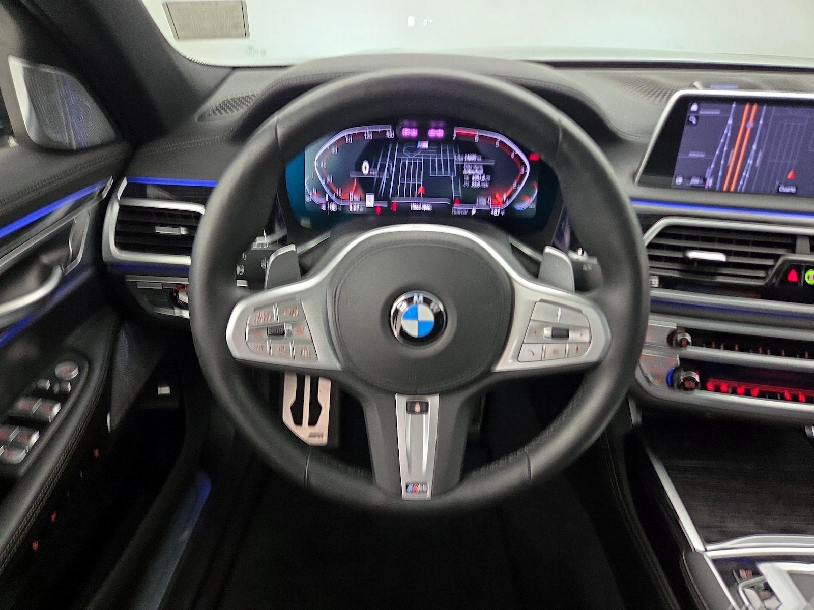 2022 BMW 7 Series 750i - Photo 11