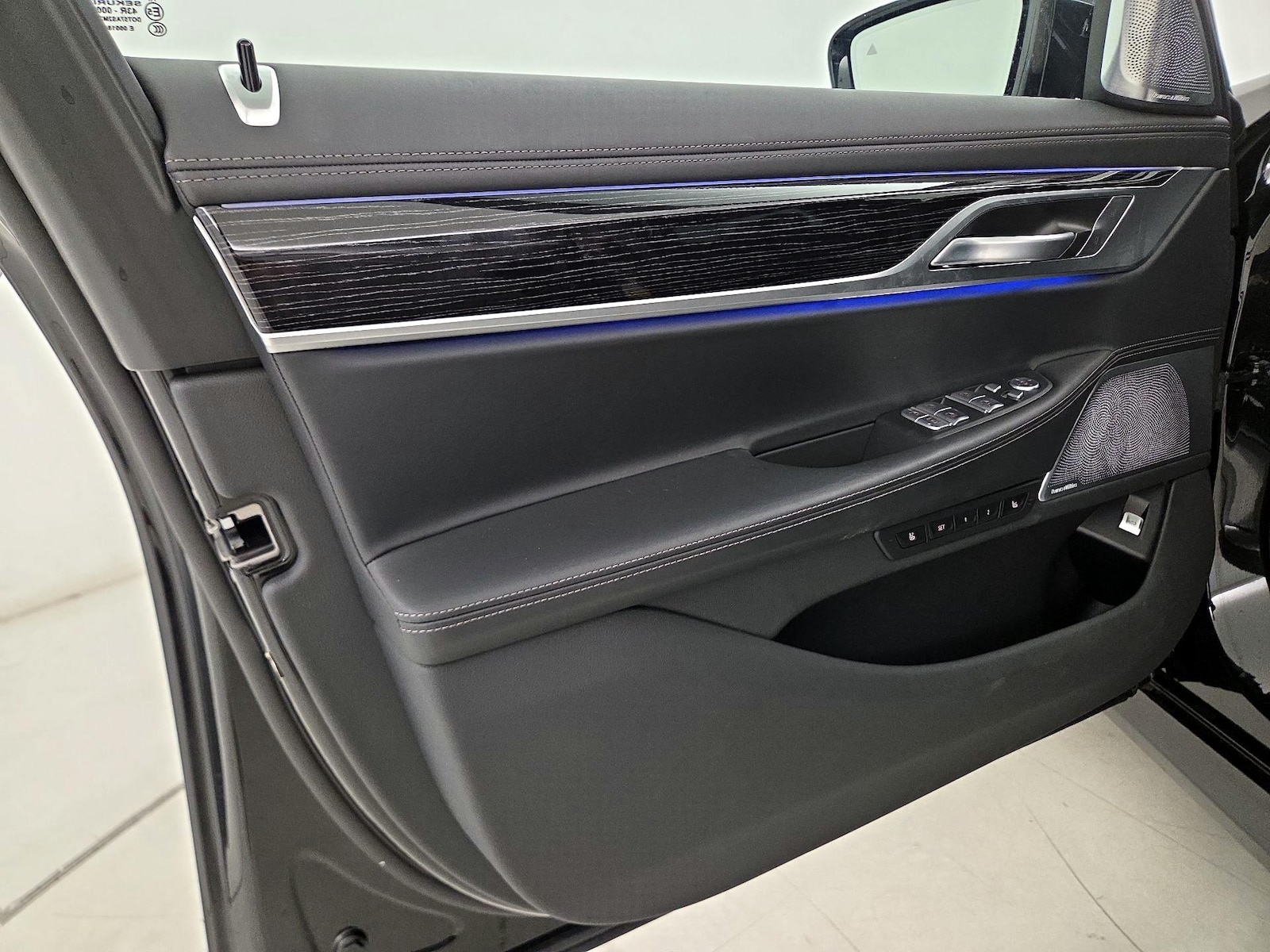2022 BMW 7 Series 750i - Photo 13