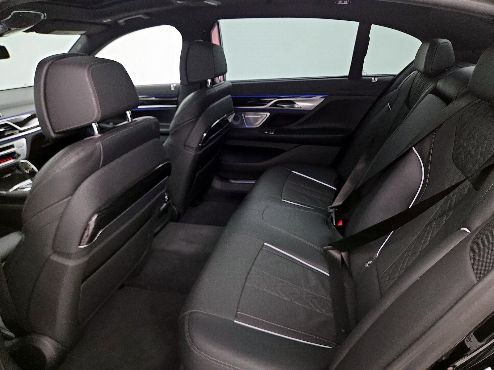 2022 BMW 7 Series 750i - Photo 22