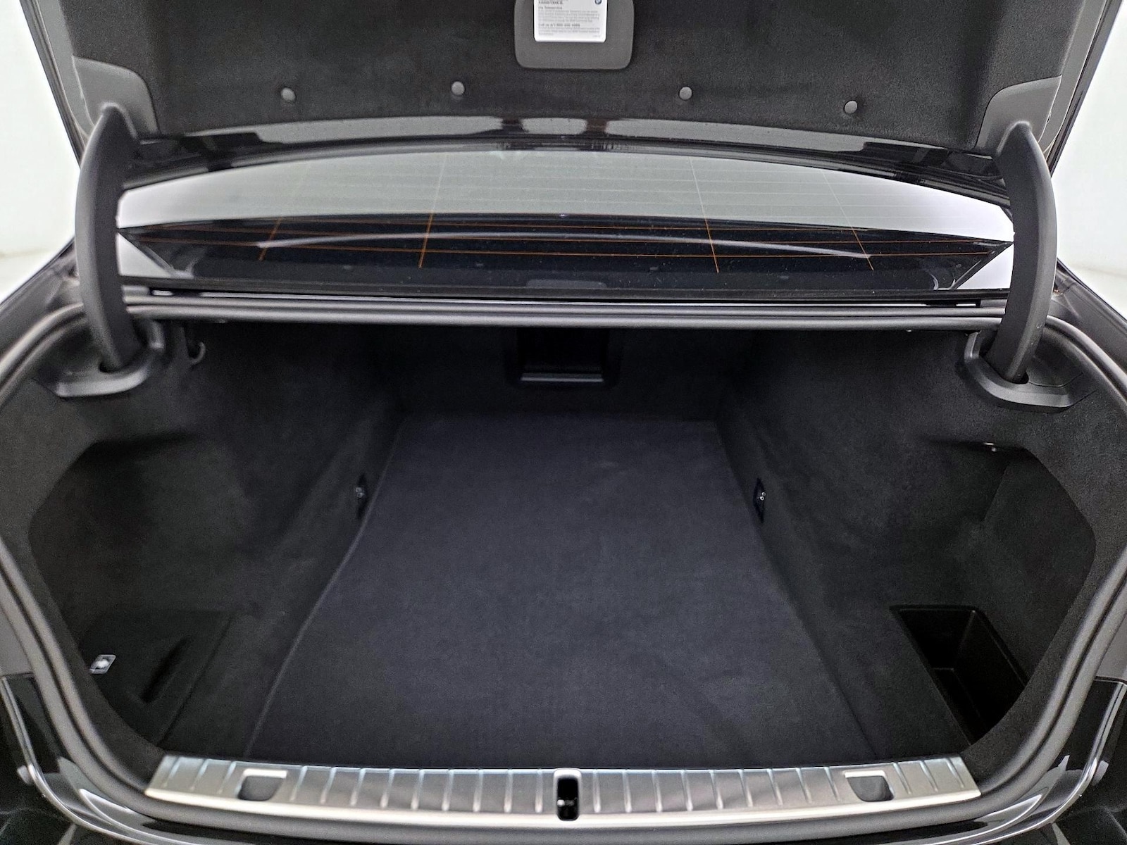 2022 BMW 7 Series 750i - Photo 23