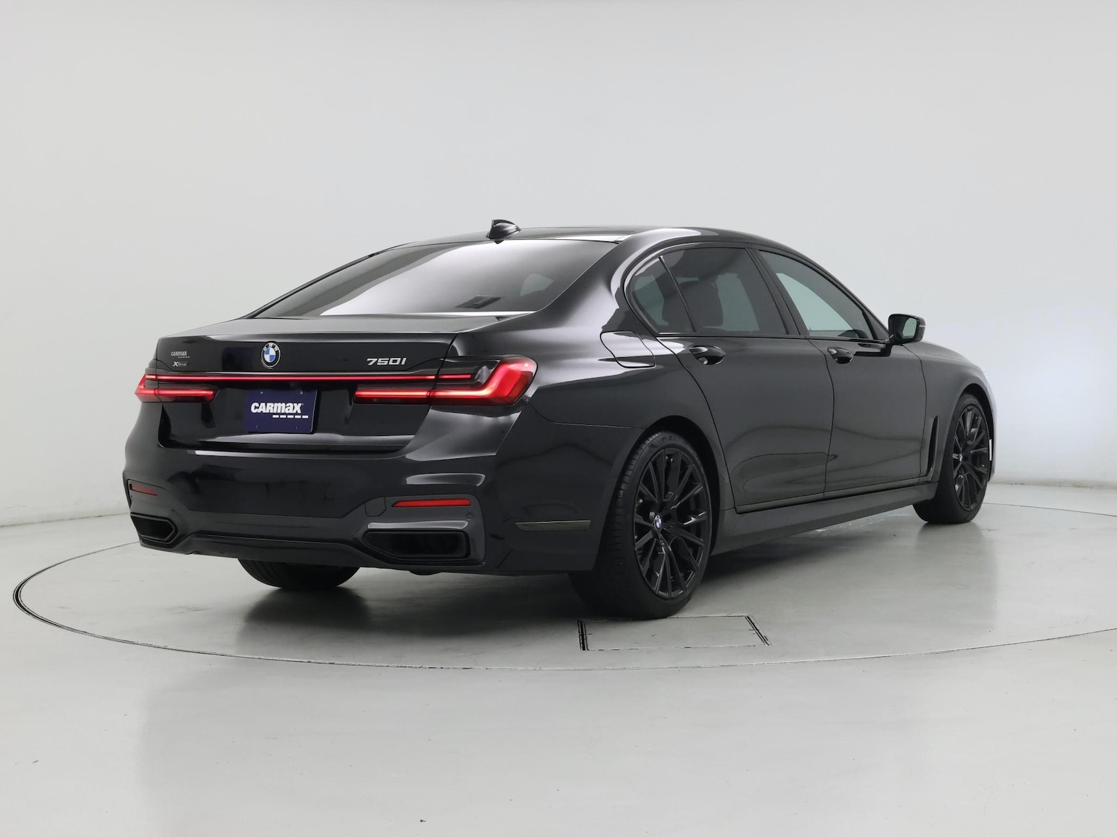 2022 BMW 7 Series 750i - Photo 9