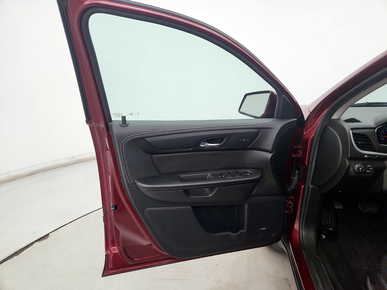 2016 Chevrolet Traverse 2LT - Photo 11
