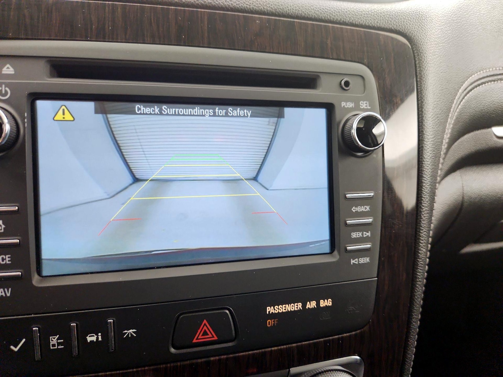 2016 Chevrolet Traverse 2LT - Photo 13