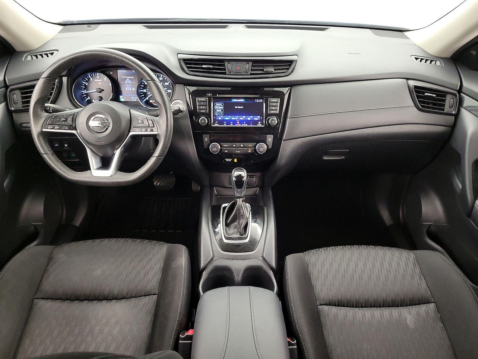2020 Nissan Rogue SV - Photo 10