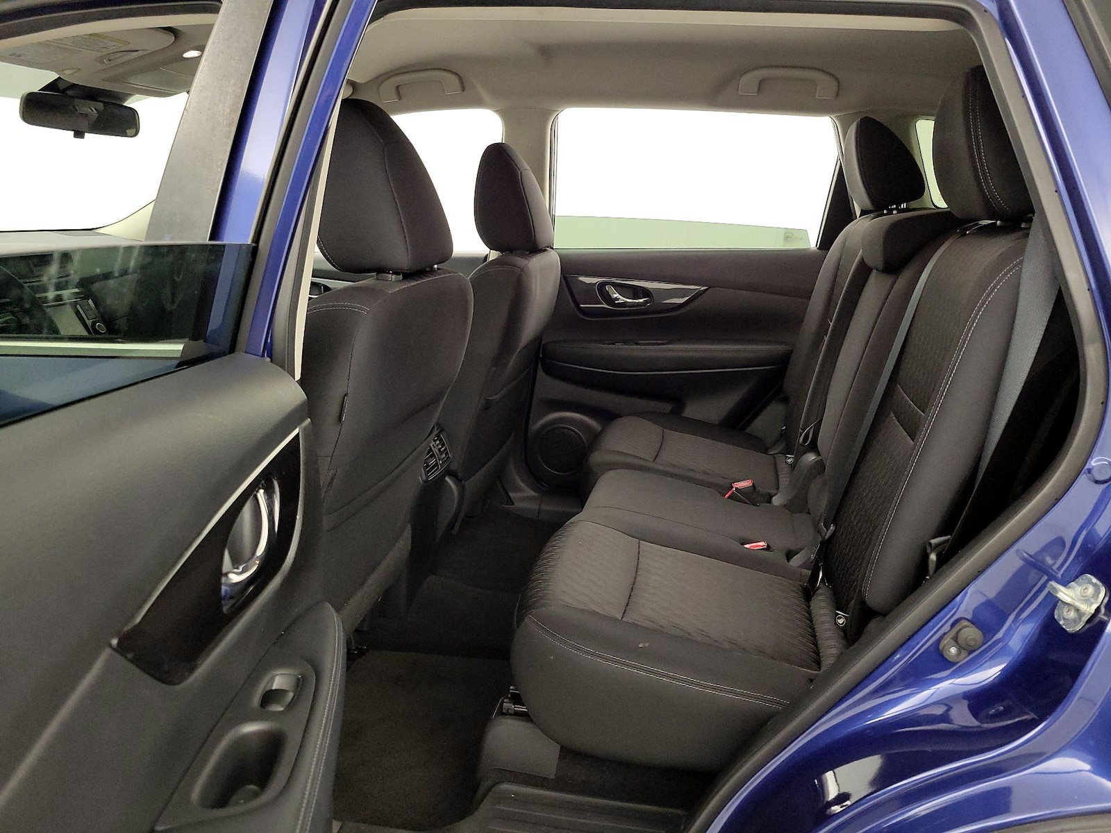 2020 Nissan Rogue SV - Photo 20