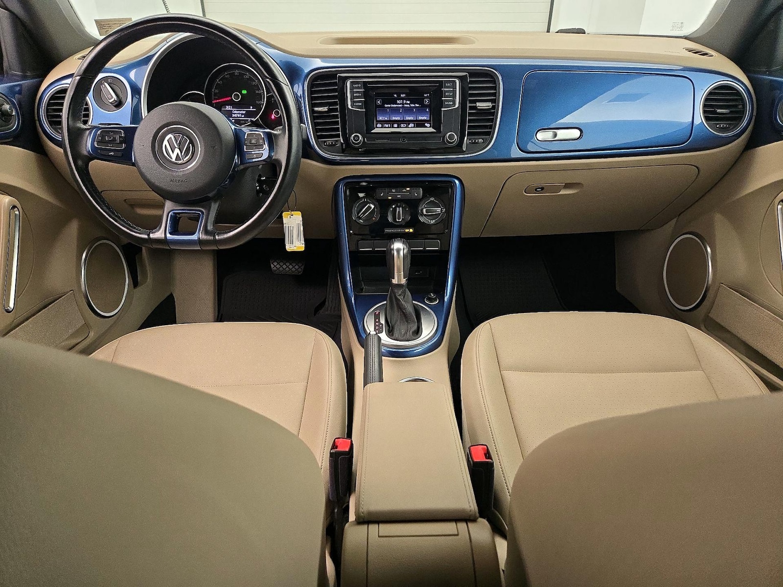 2019 Volkswagen Beetle S - Photo 10
