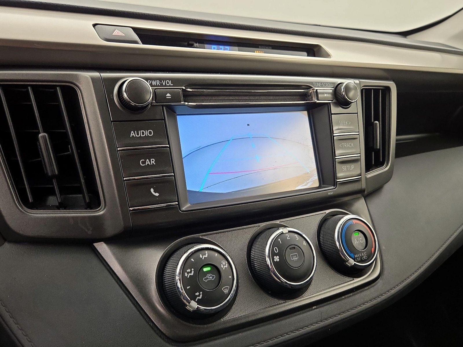 2014 Toyota RAV4 LE - Photo 15