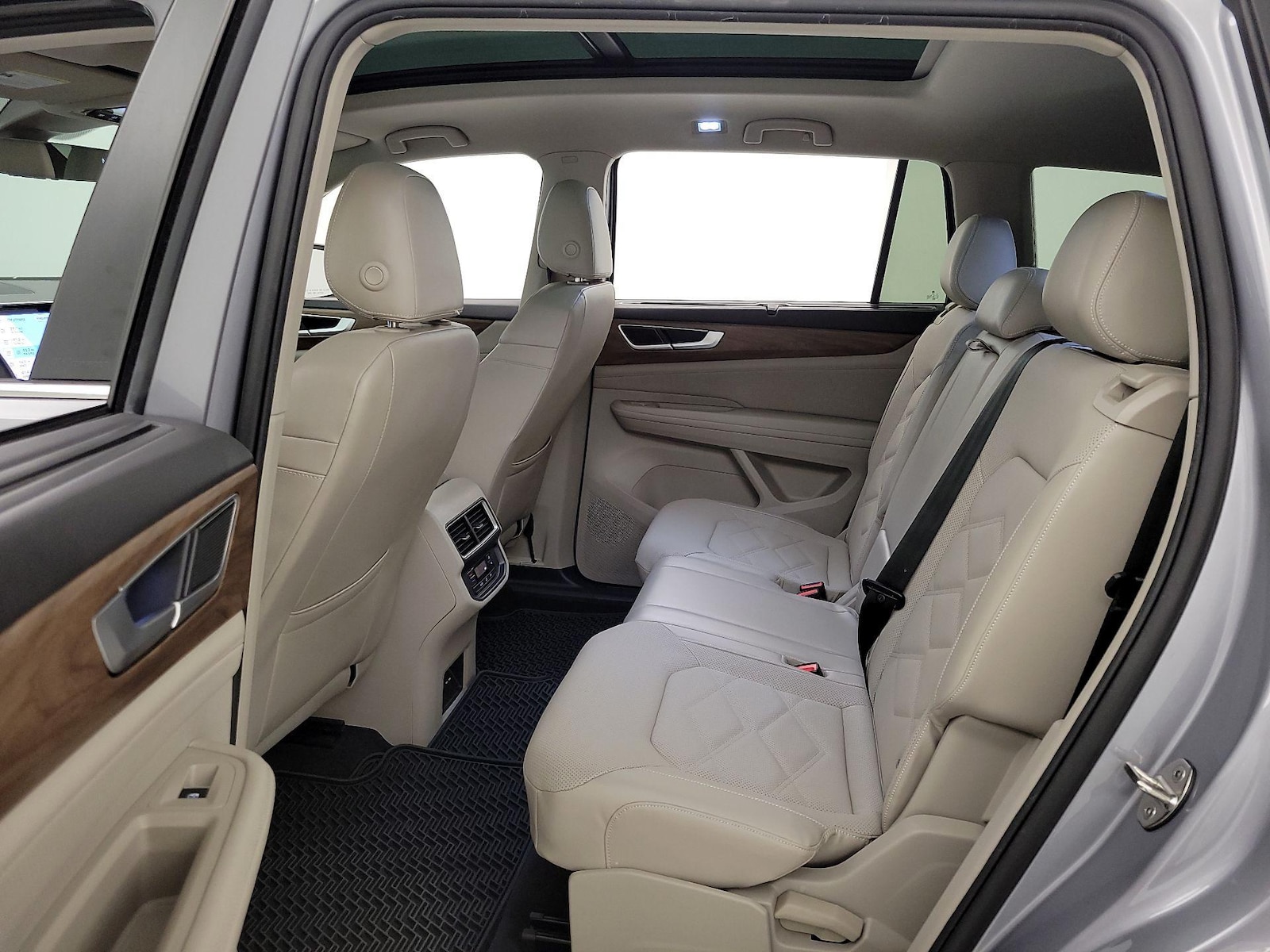 Rear Air Conditioning