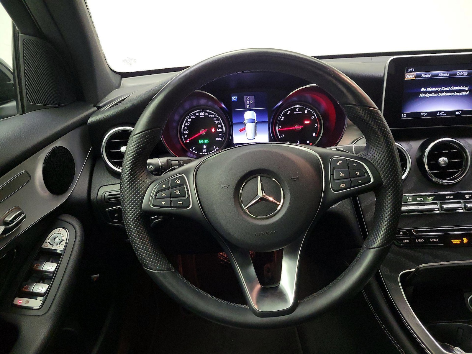 2019 Mercedes-Benz GLC GLC300 - Photo 11