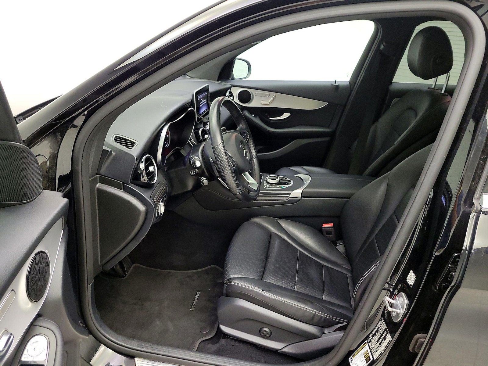 2019 Mercedes-Benz GLC GLC300 - Photo 12