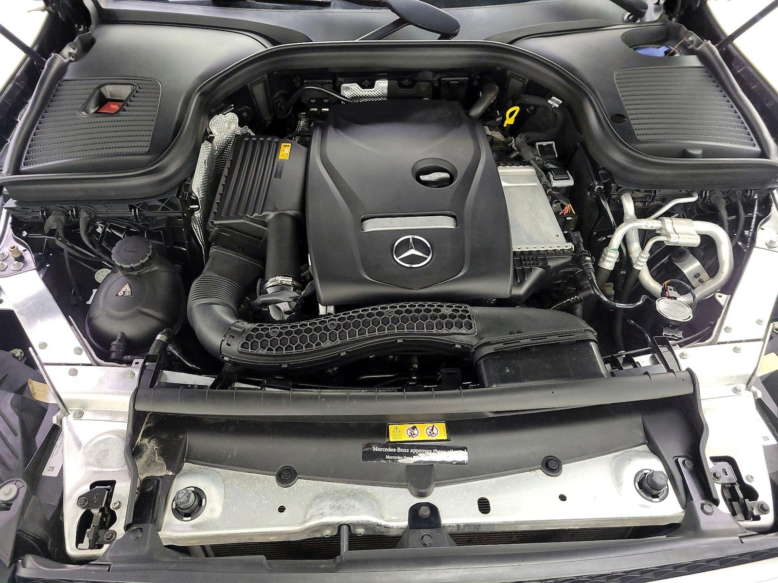 2019 Mercedes-Benz GLC GLC300 - Photo 23