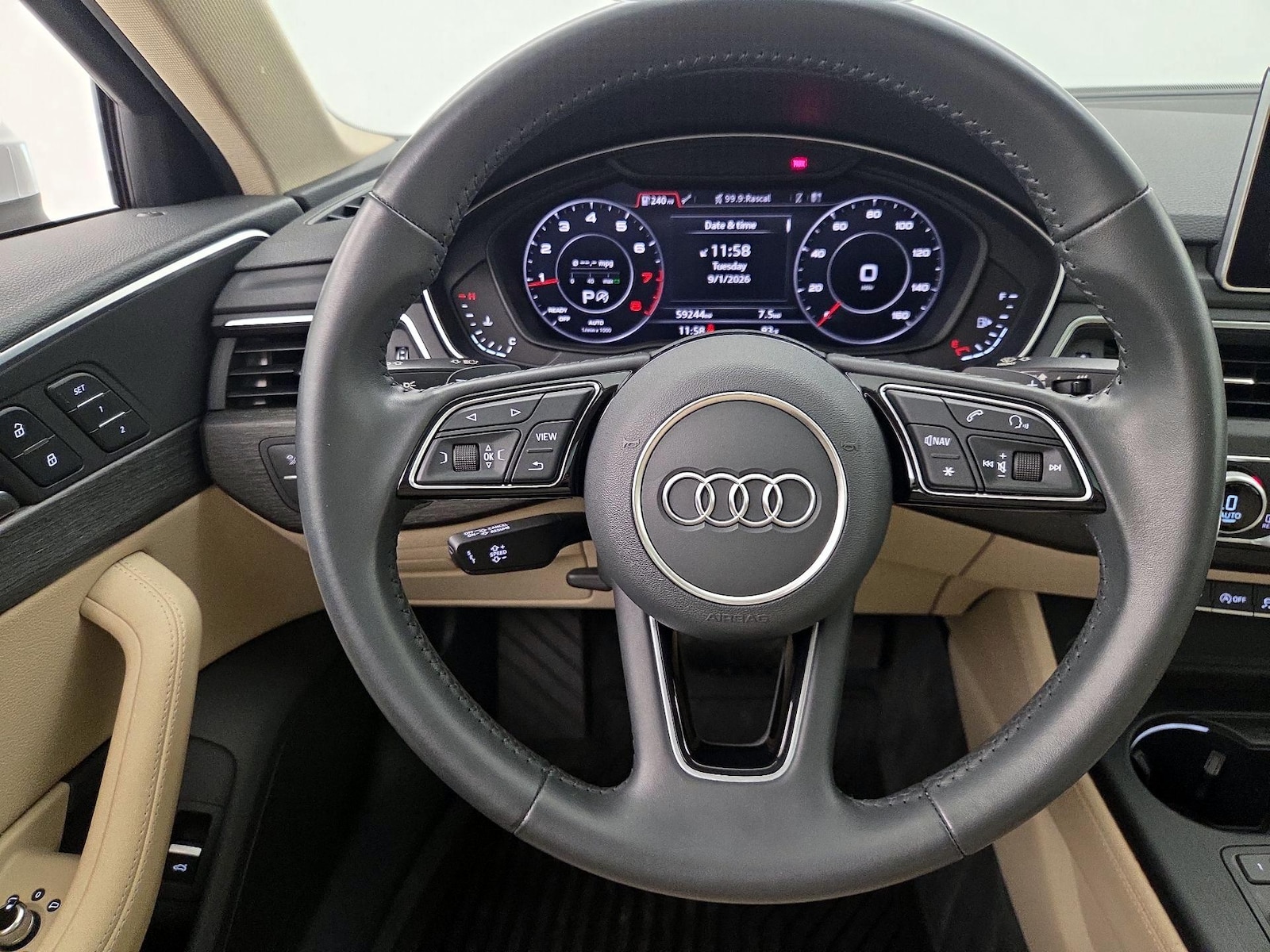 2019 Audi A4 Premium Plus - Photo 11
