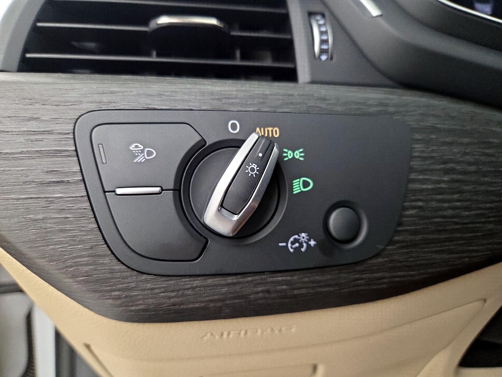 2019 Audi A4 Premium Plus - Photo 14