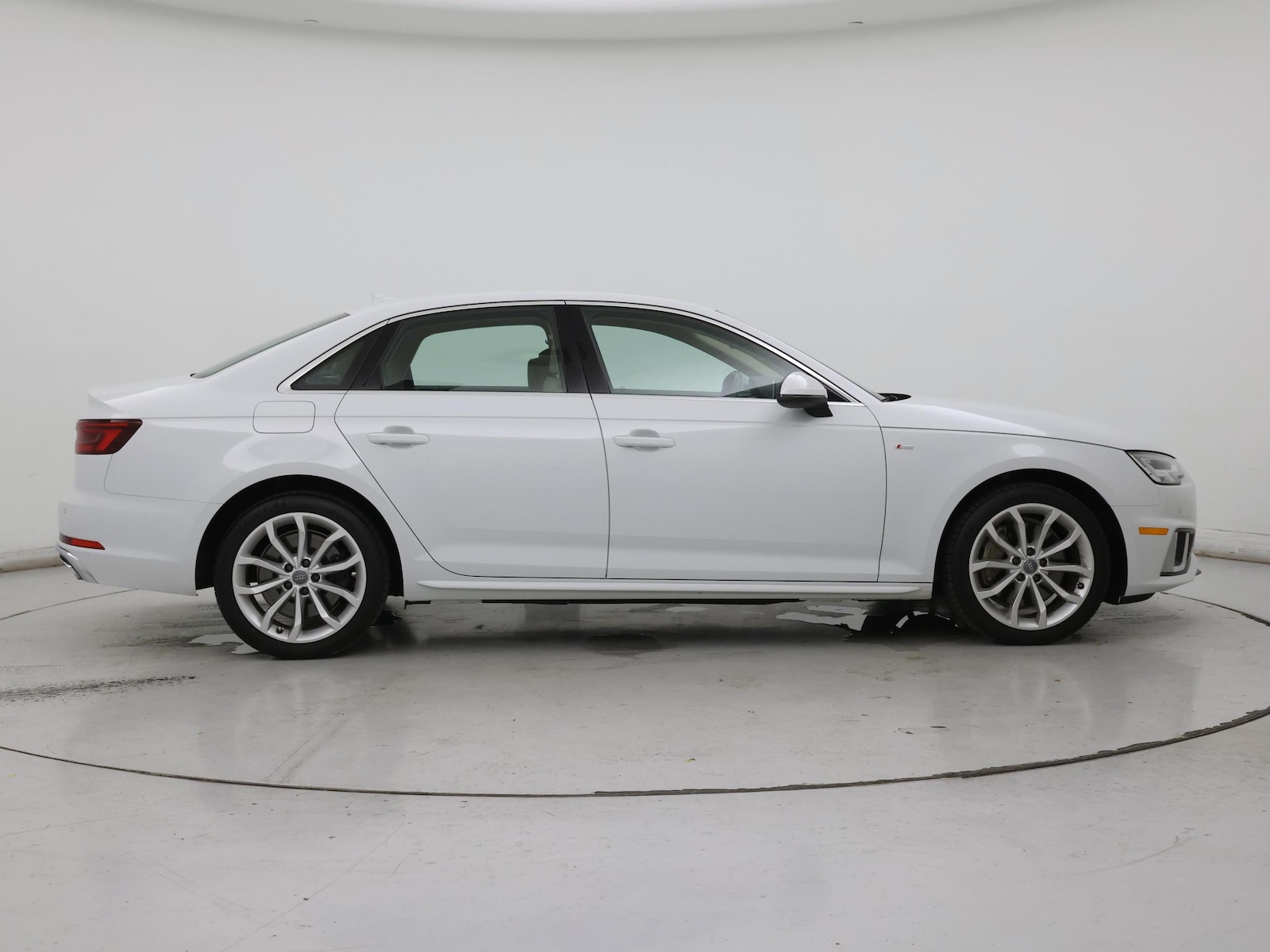 2019 Audi A4 Premium Plus - Photo 8