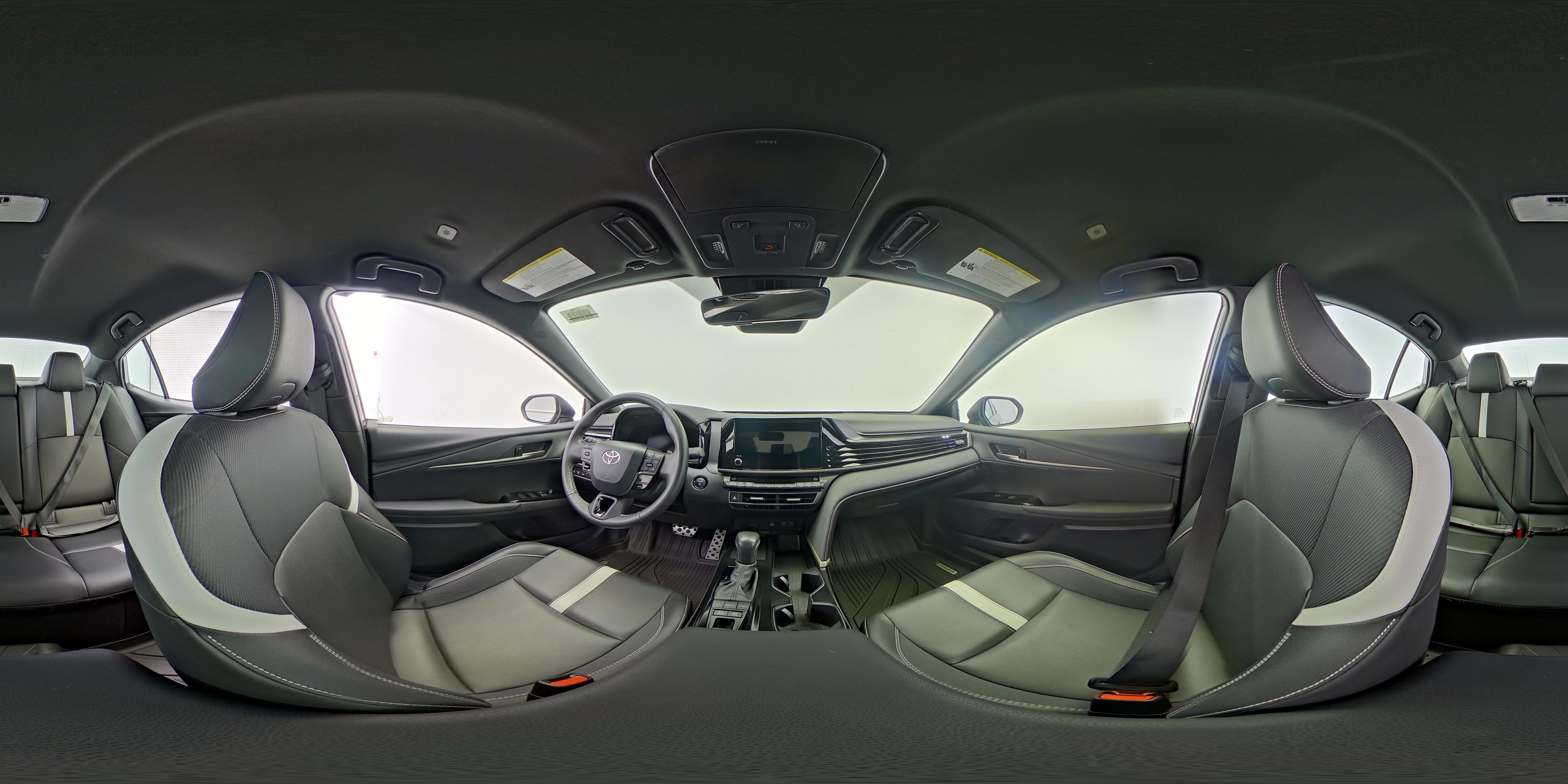 2026 Toyota Camry SE - Photo 24