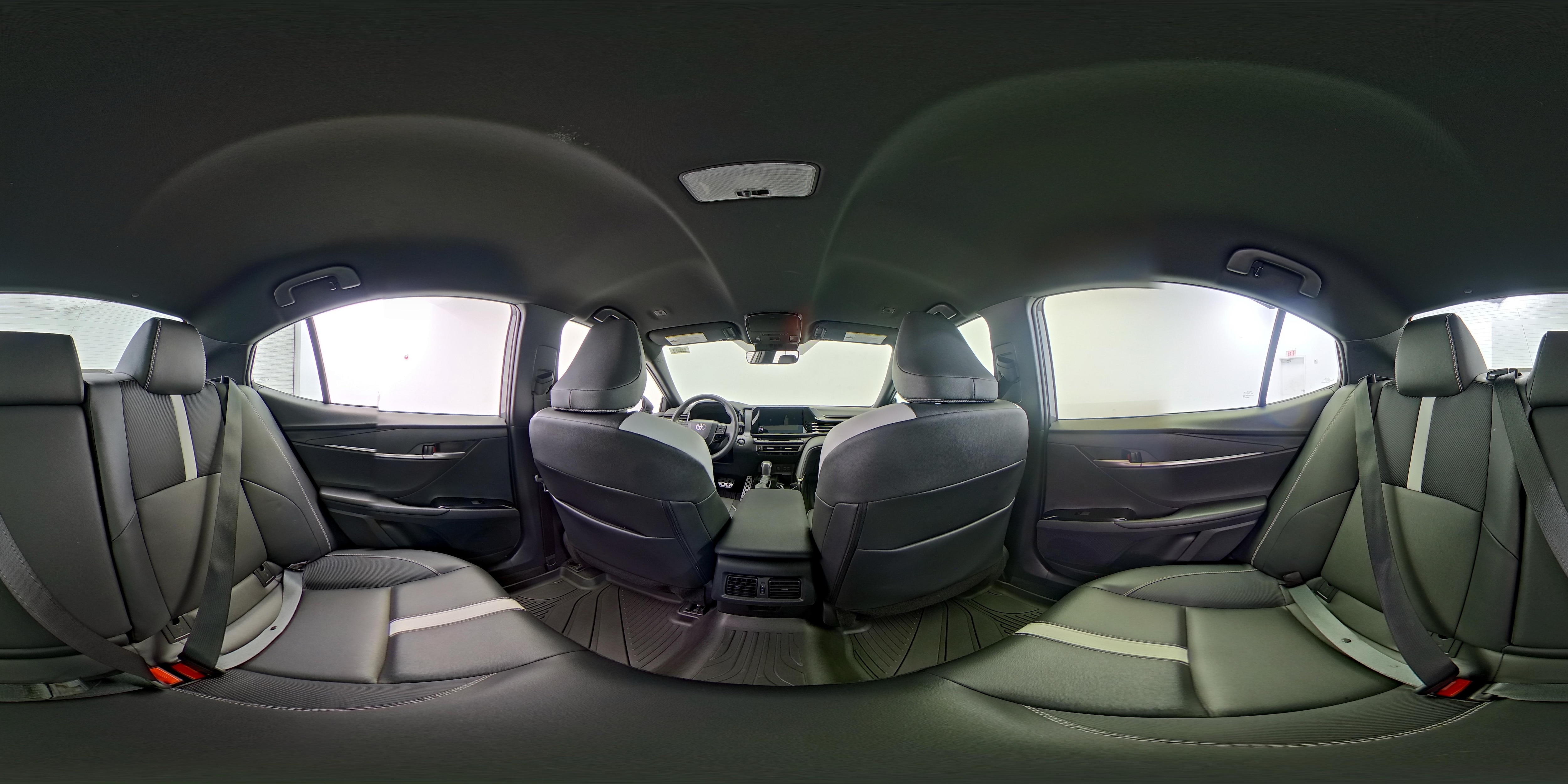 2026 Toyota Camry SE - Photo 25
