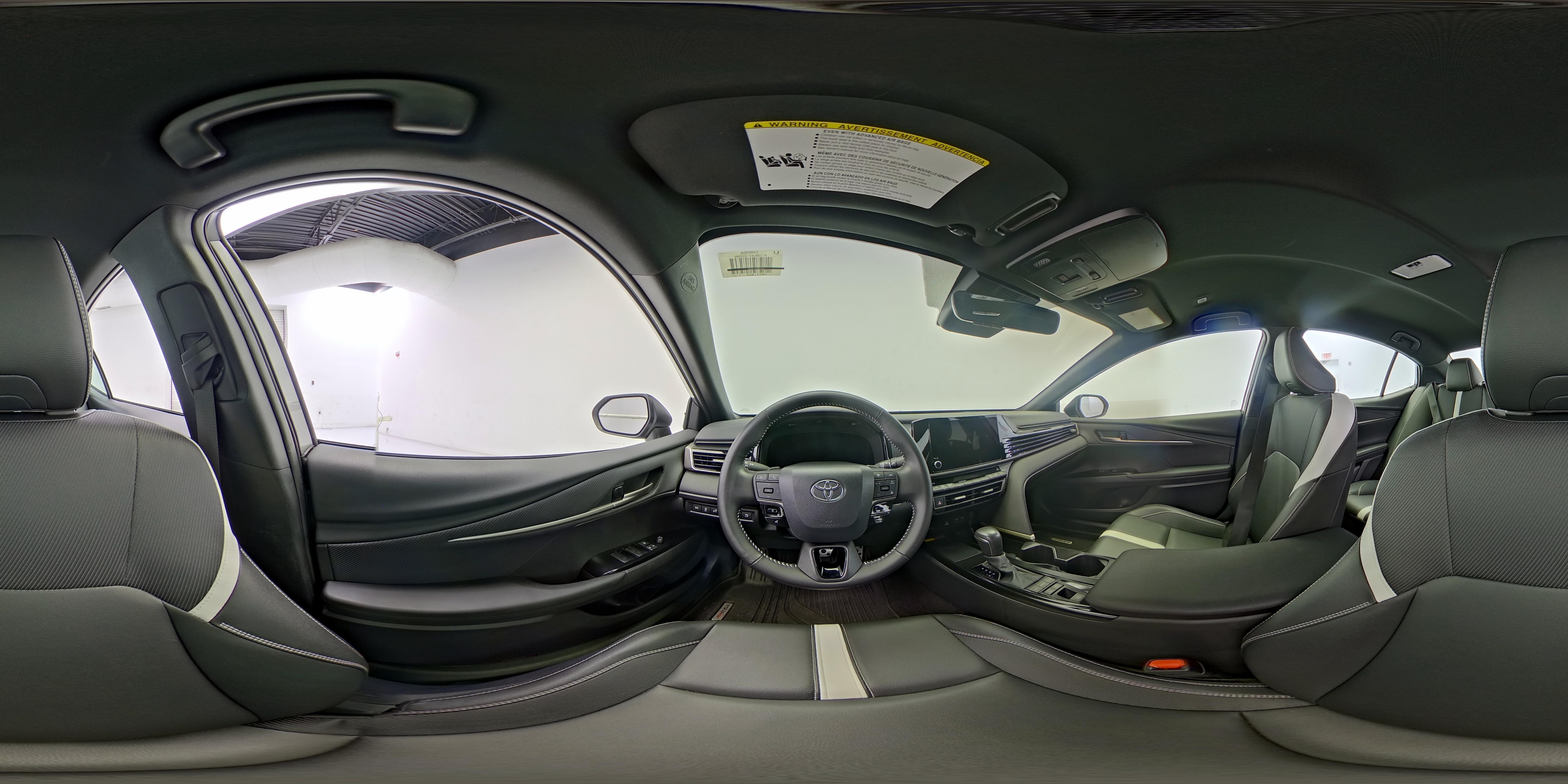 2026 Toyota Camry SE - Photo 26