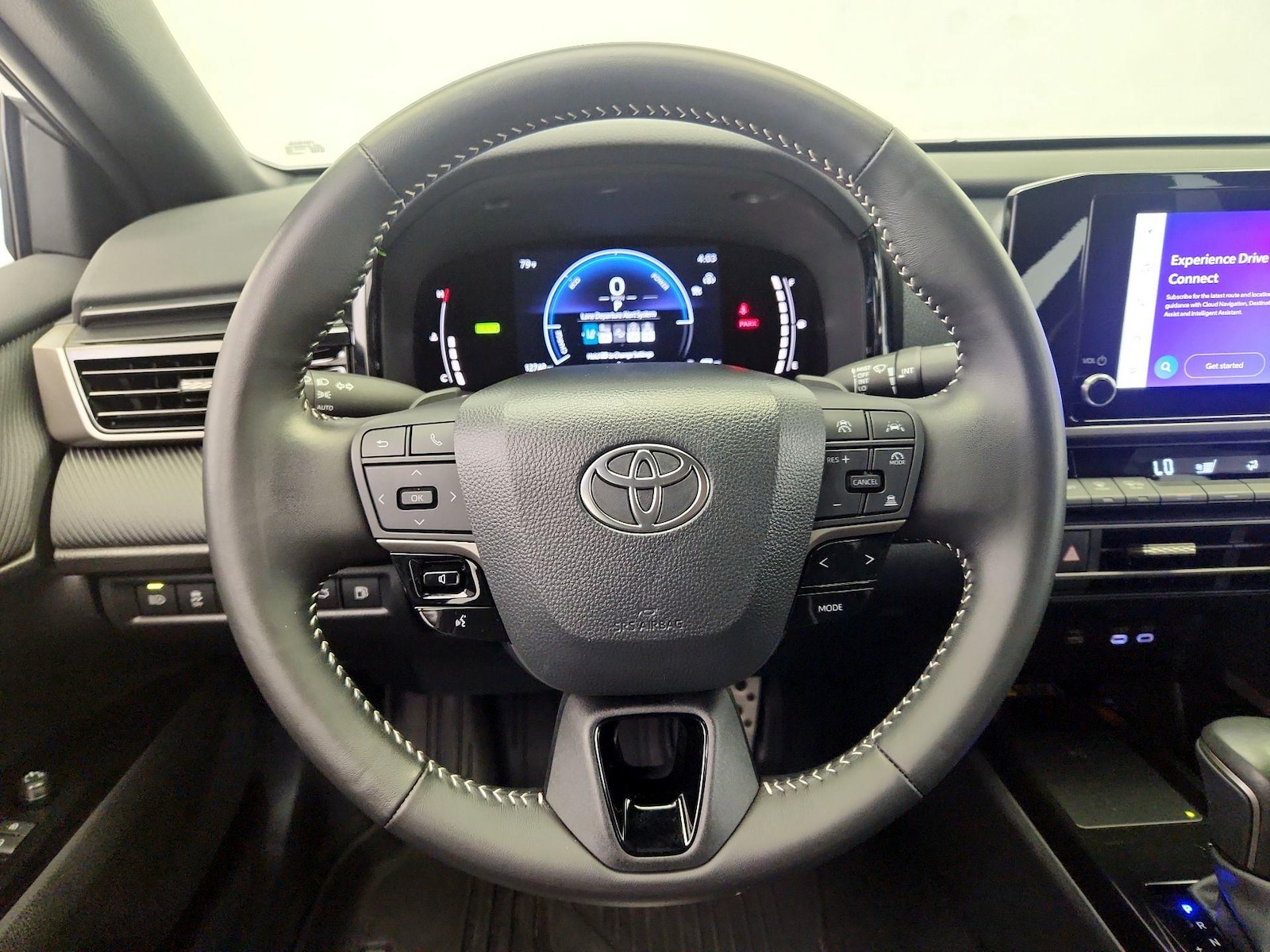 2026 Toyota Camry SE - Photo 11