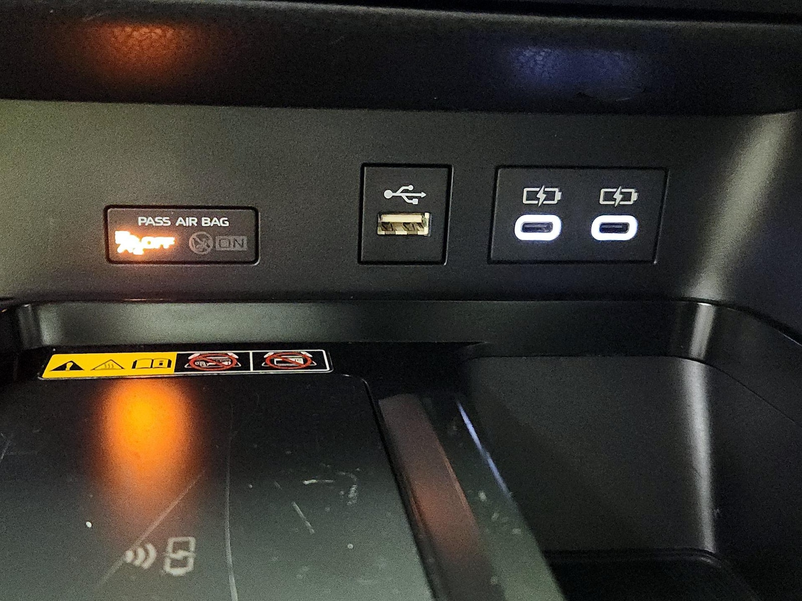 2026 Toyota Camry SE - Photo 19