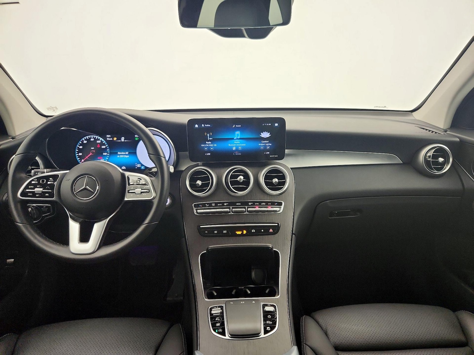 2022 Mercedes-Benz GLC GLC300 - Photo 10
