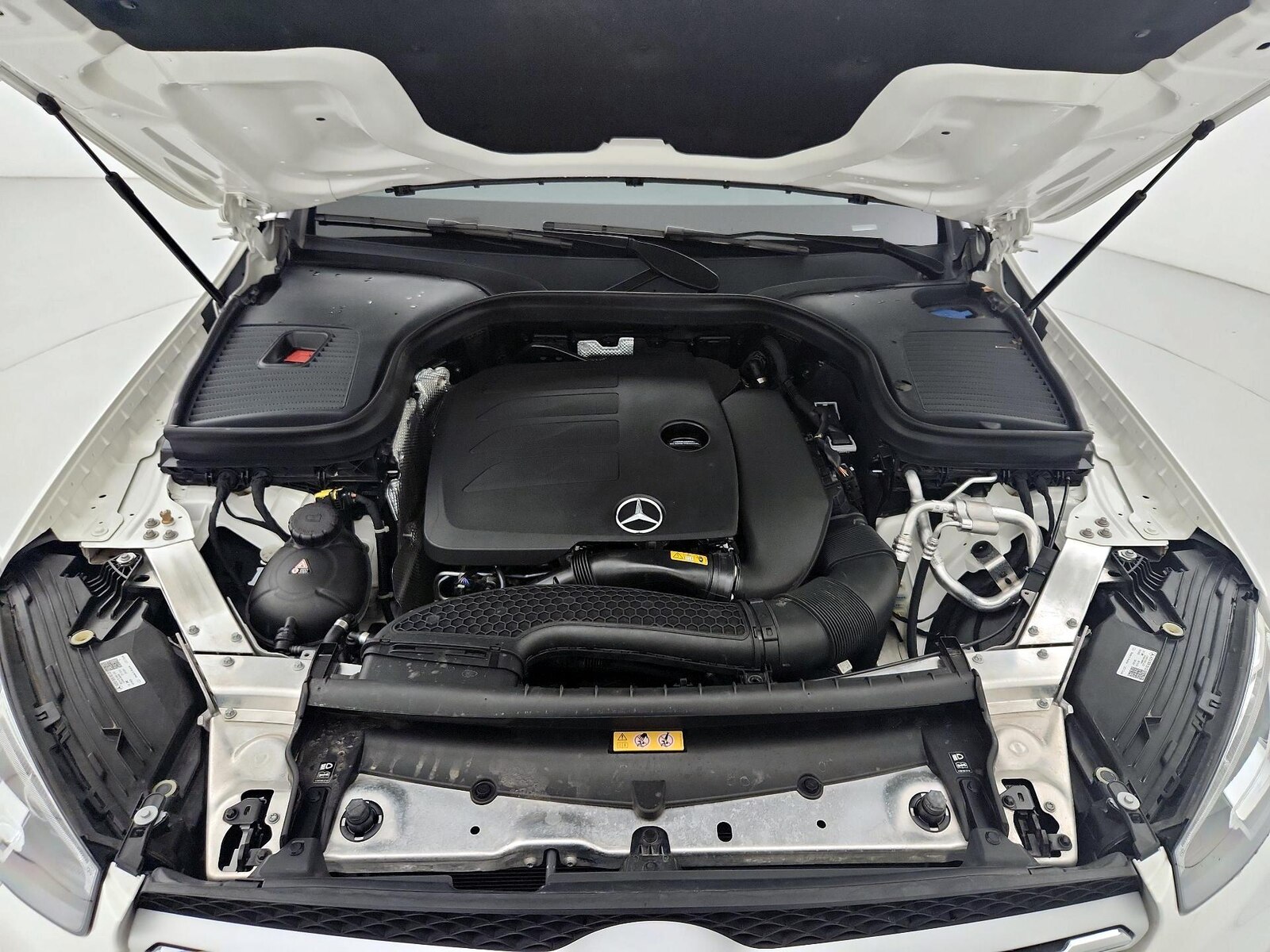 2022 Mercedes-Benz GLC GLC300 - Photo 22