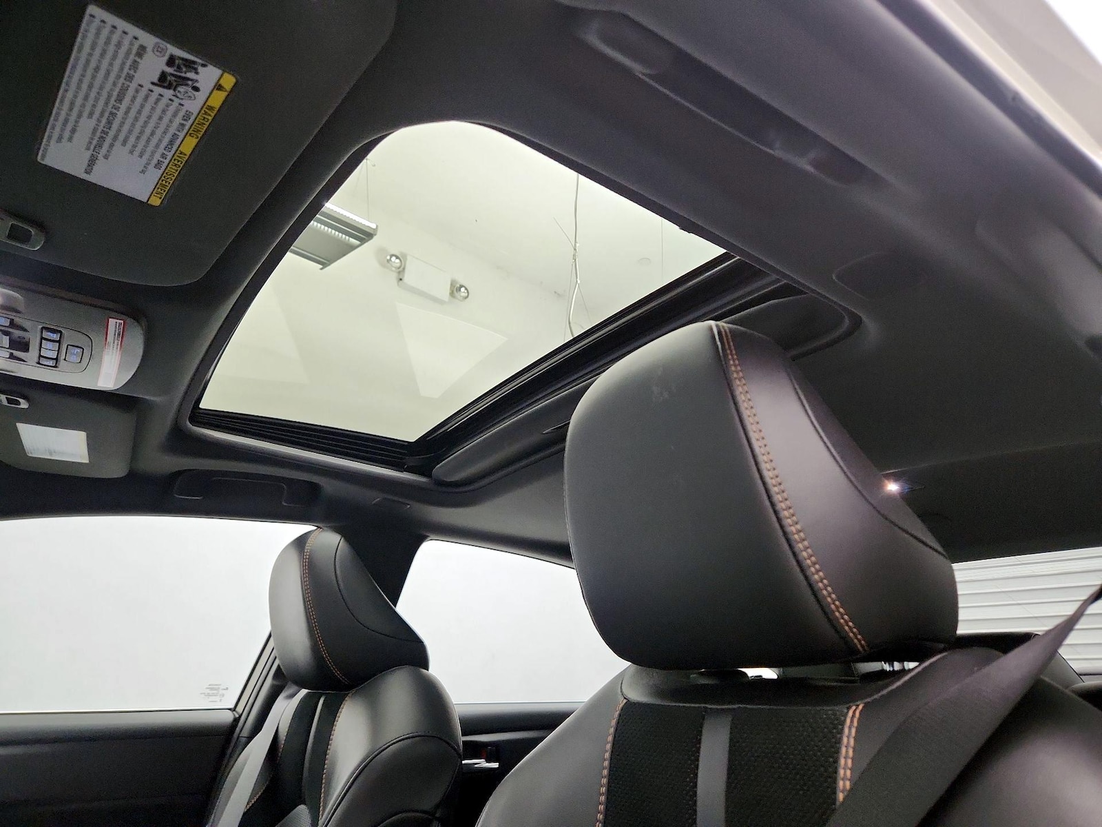 Sunroof(s) & Overhead Airbags