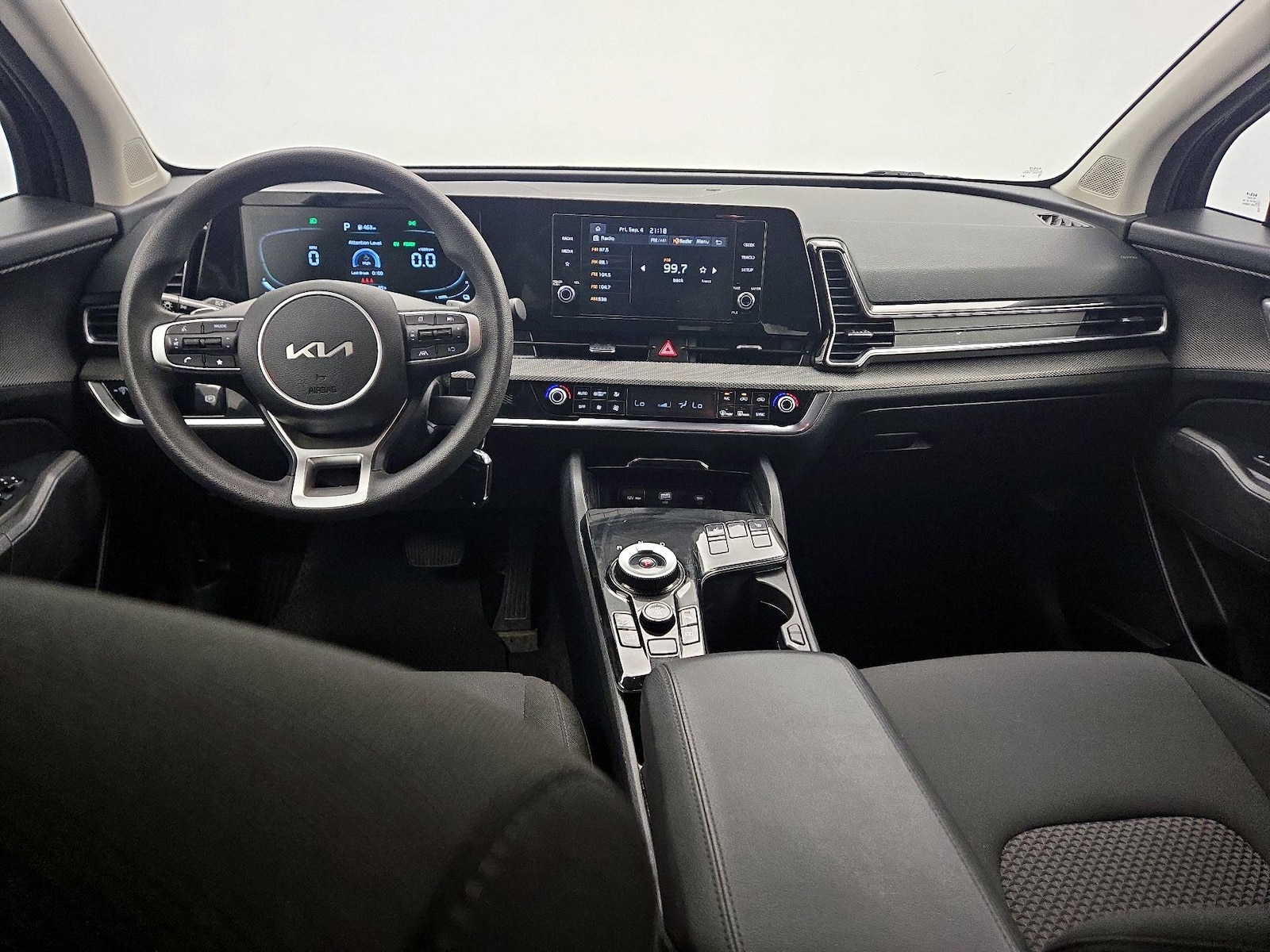 2023 Kia Sportage LX Hybrid - Photo 10