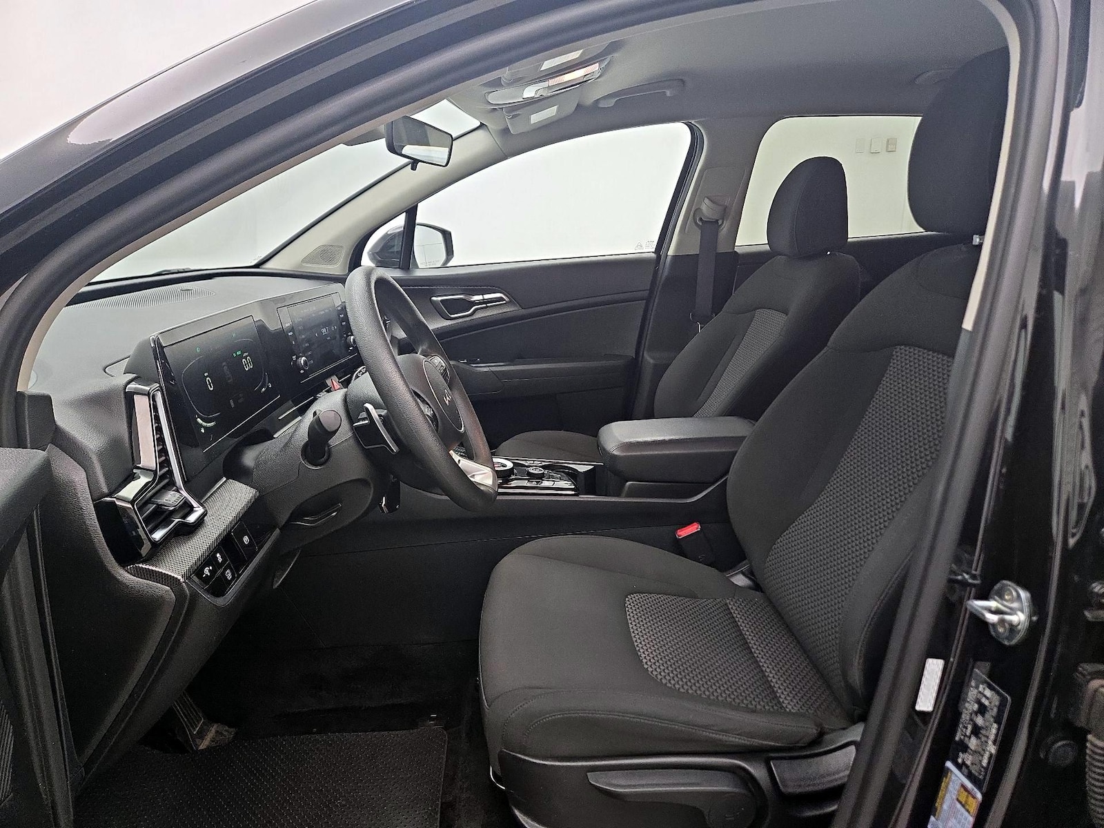 2023 Kia Sportage LX Hybrid - Photo 12