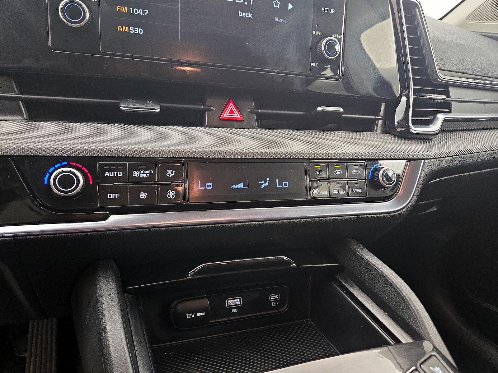 2023 Kia Sportage LX Hybrid - Photo 17