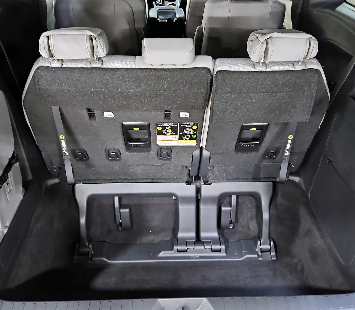Trunk/Cargo (Seats Up)