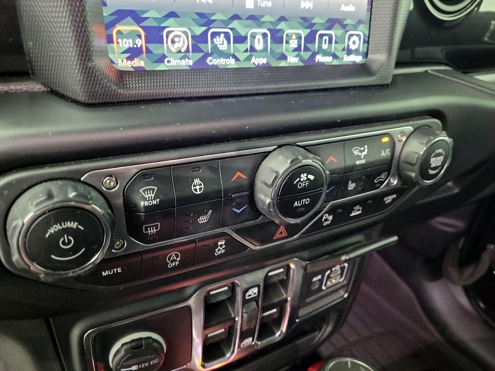 2021 Jeep Wrangler Unlimited Altitude - Photo 18
