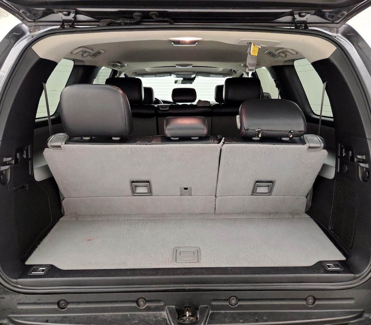 Trunk/Cargo (Seats Up)