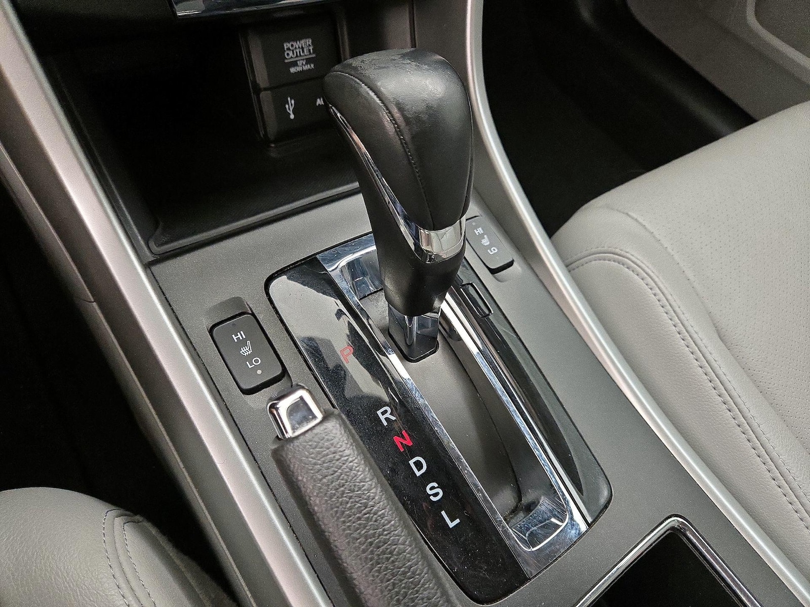2015 Honda Accord EX-L - Photo 18