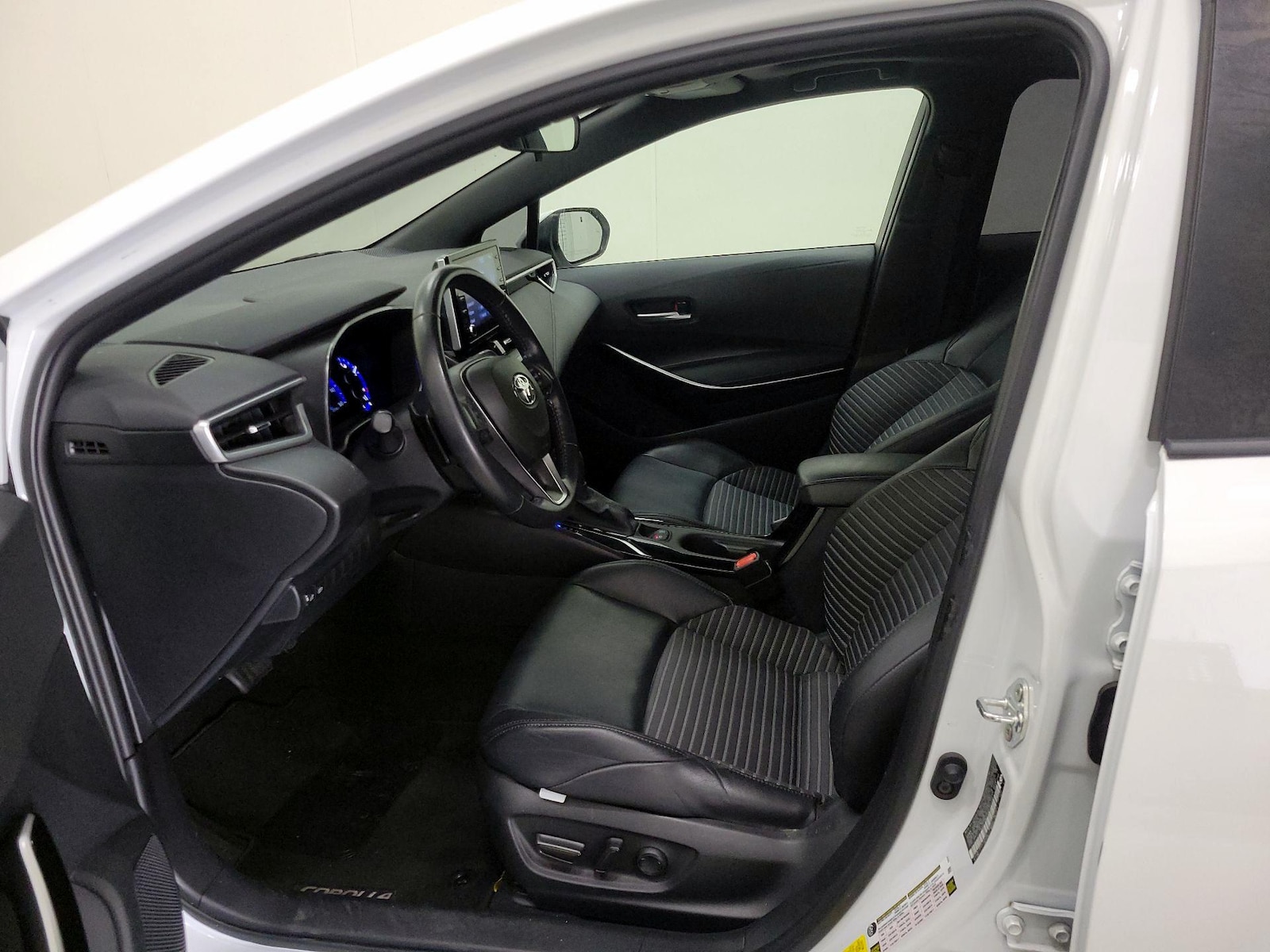 2022 Toyota Corolla XSE - Photo 12