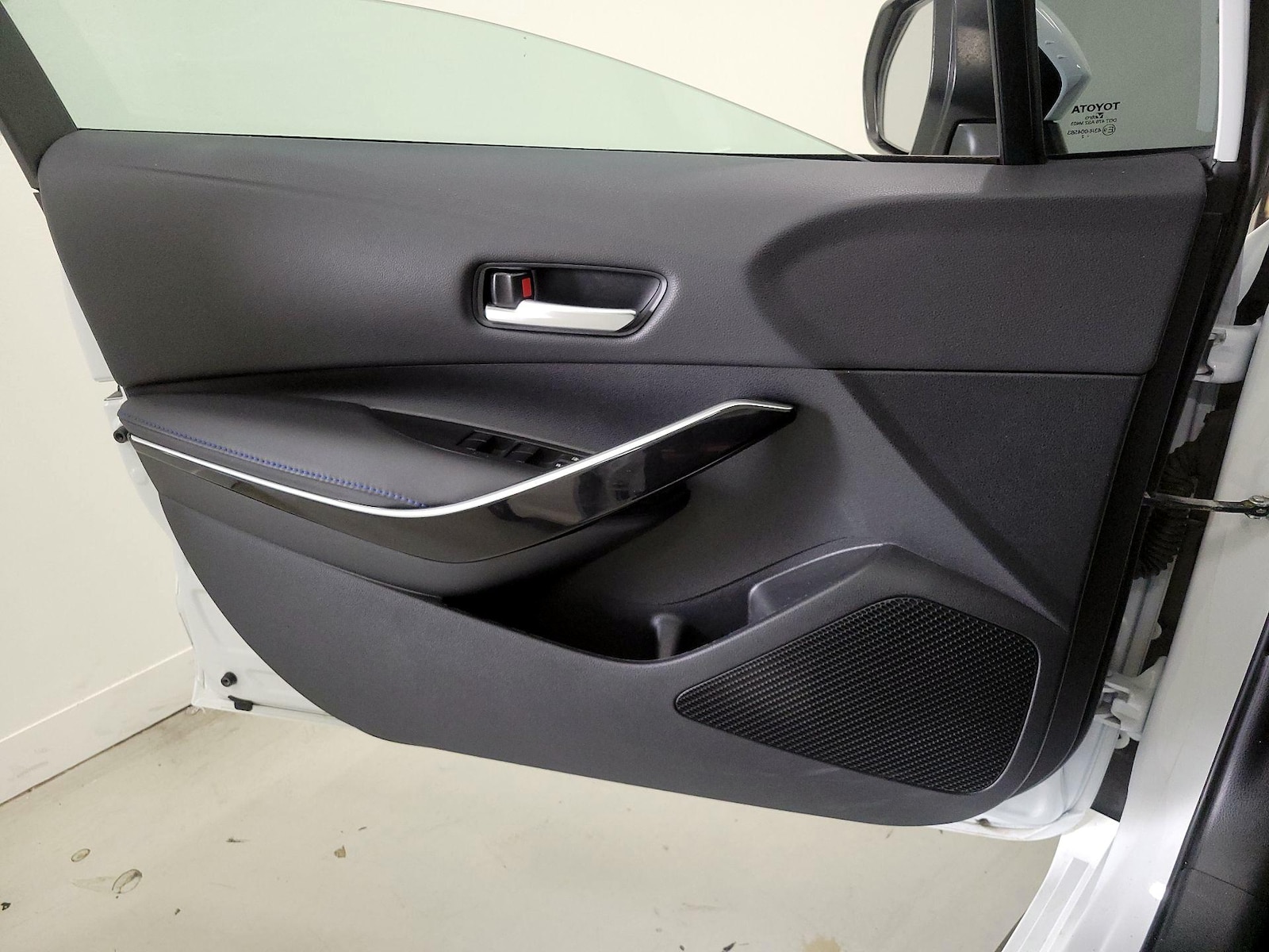 2022 Toyota Corolla XSE - Photo 13