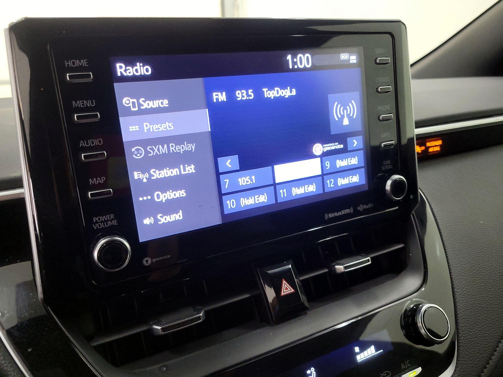 2022 Toyota Corolla XSE - Photo 16