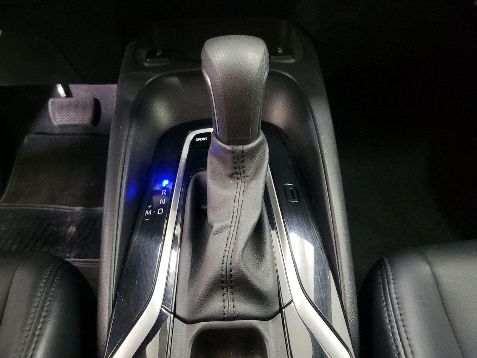 2022 Toyota Corolla XSE - Photo 18