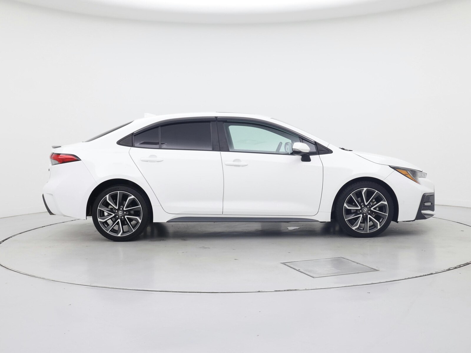2022 Toyota Corolla XSE - Photo 8