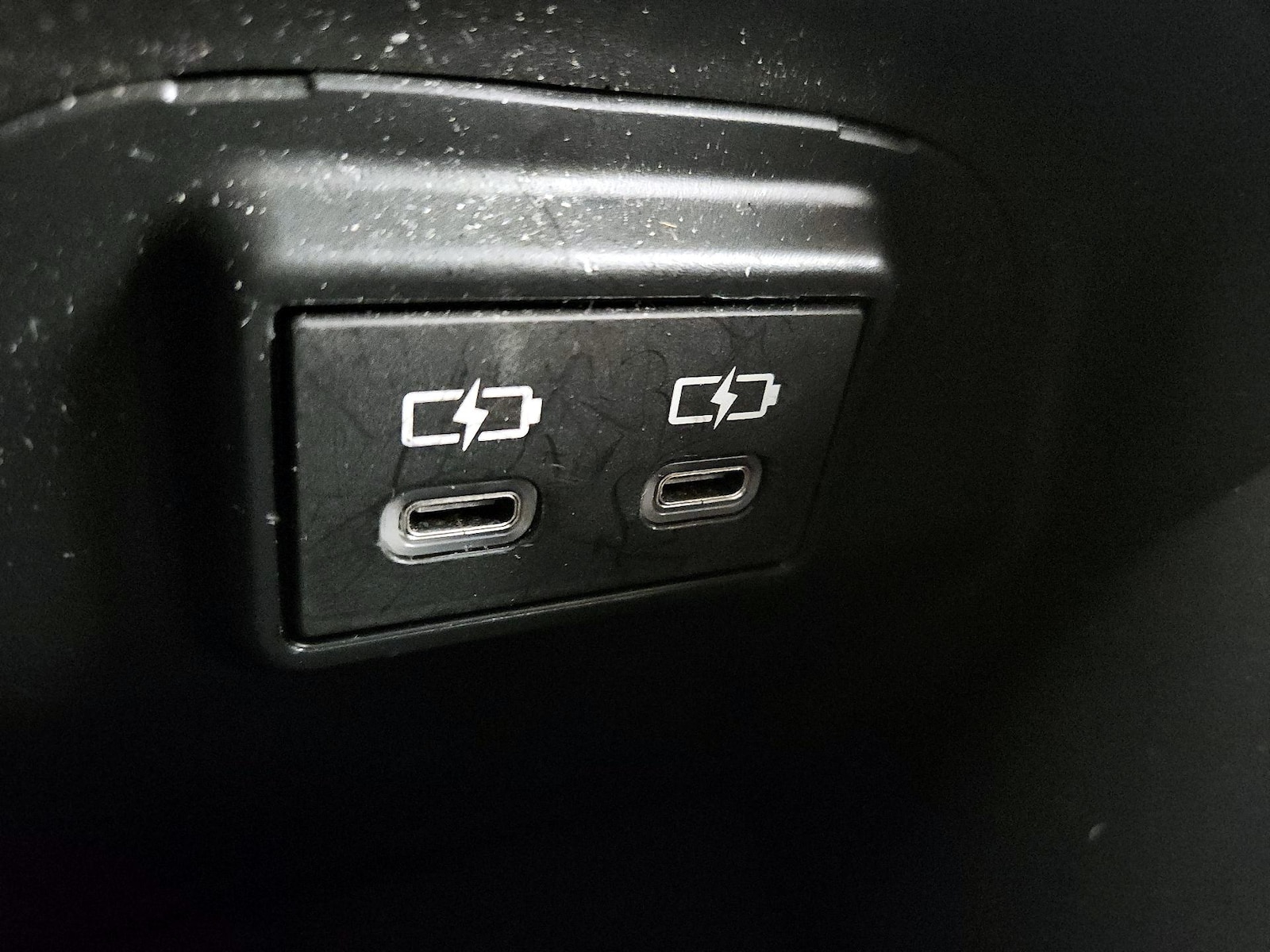 2024 Toyota RAV4 XLE - Photo 19