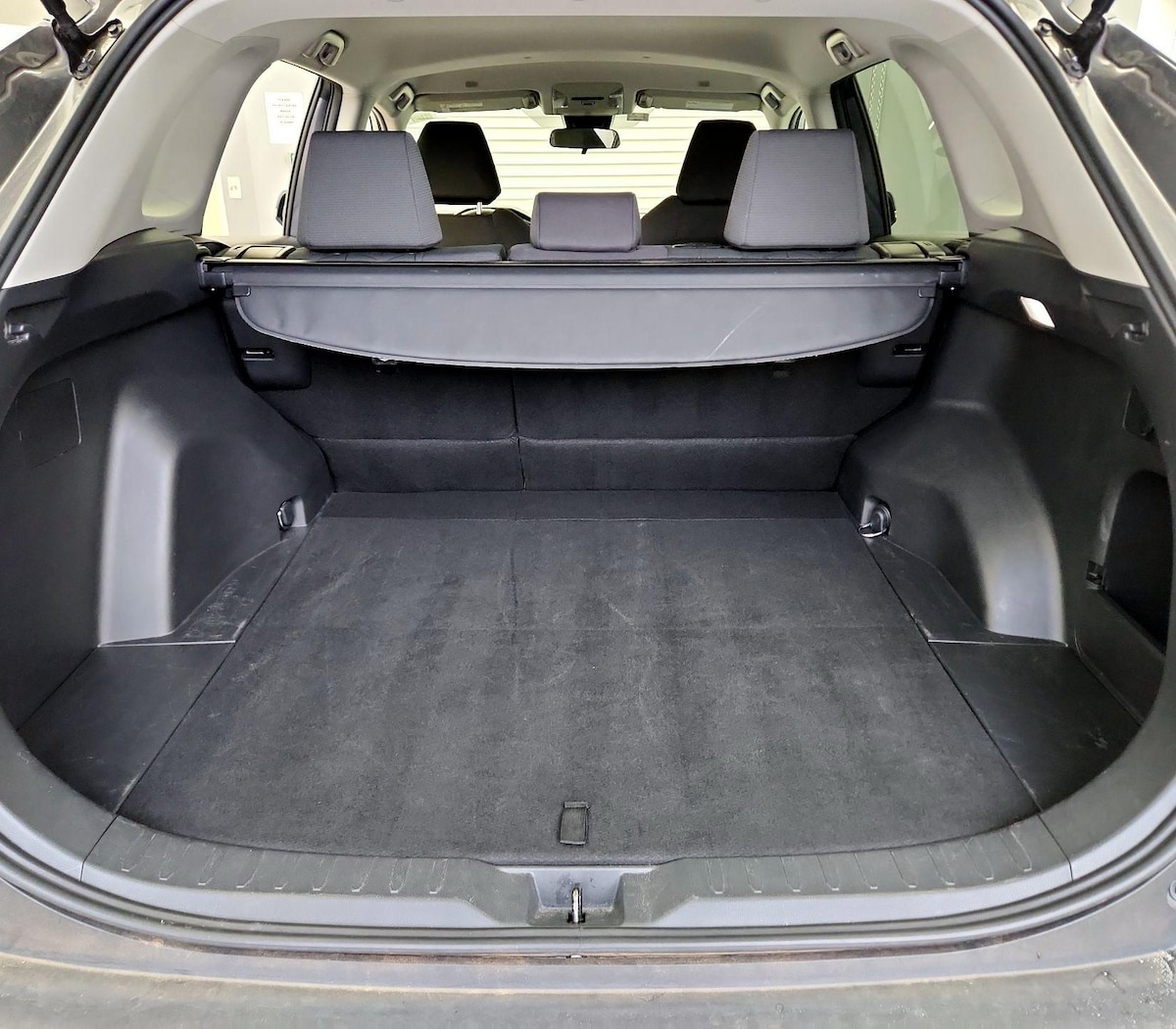 Trunk/Cargo (Seats Up)