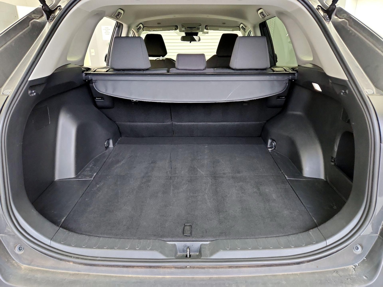 2024 Toyota RAV4 XLE - Photo 21